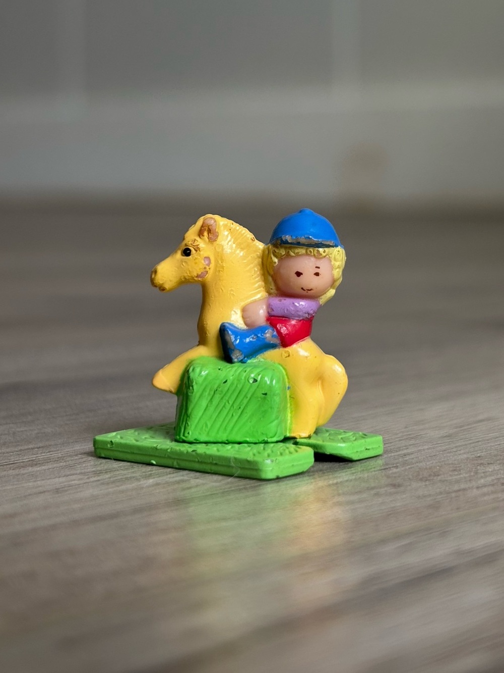 Vintage Polly Pocket Ring - topper and base 1990 Polly on her Pony Ring
